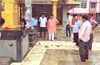 Lightning strike damages pillars of Bolur Jarandaya Daivasthana
